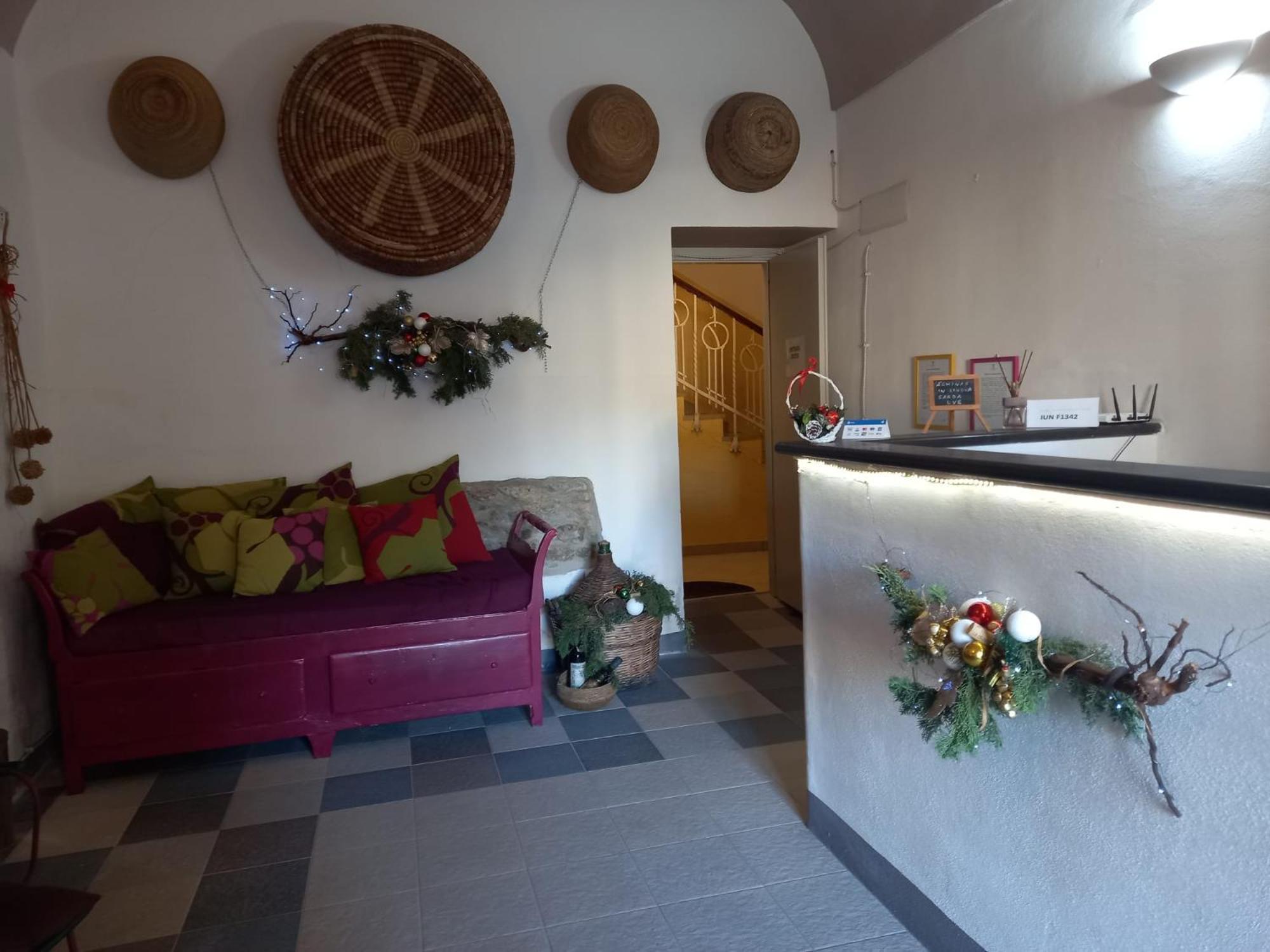 Aghinas Hotel Bosa Buitenkant foto